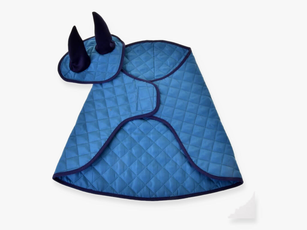Hobby Horse Set Thermo Sky by LarDen with blue quilted blanket and matching ear bonnet