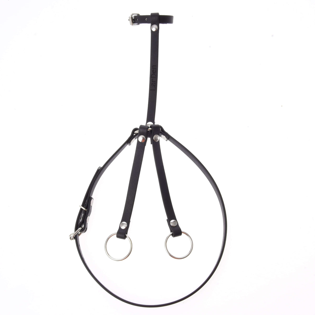 Martingale black laid out flat: neck strap with buckle, two fork straps with silver rings and embossed LarDen lettering