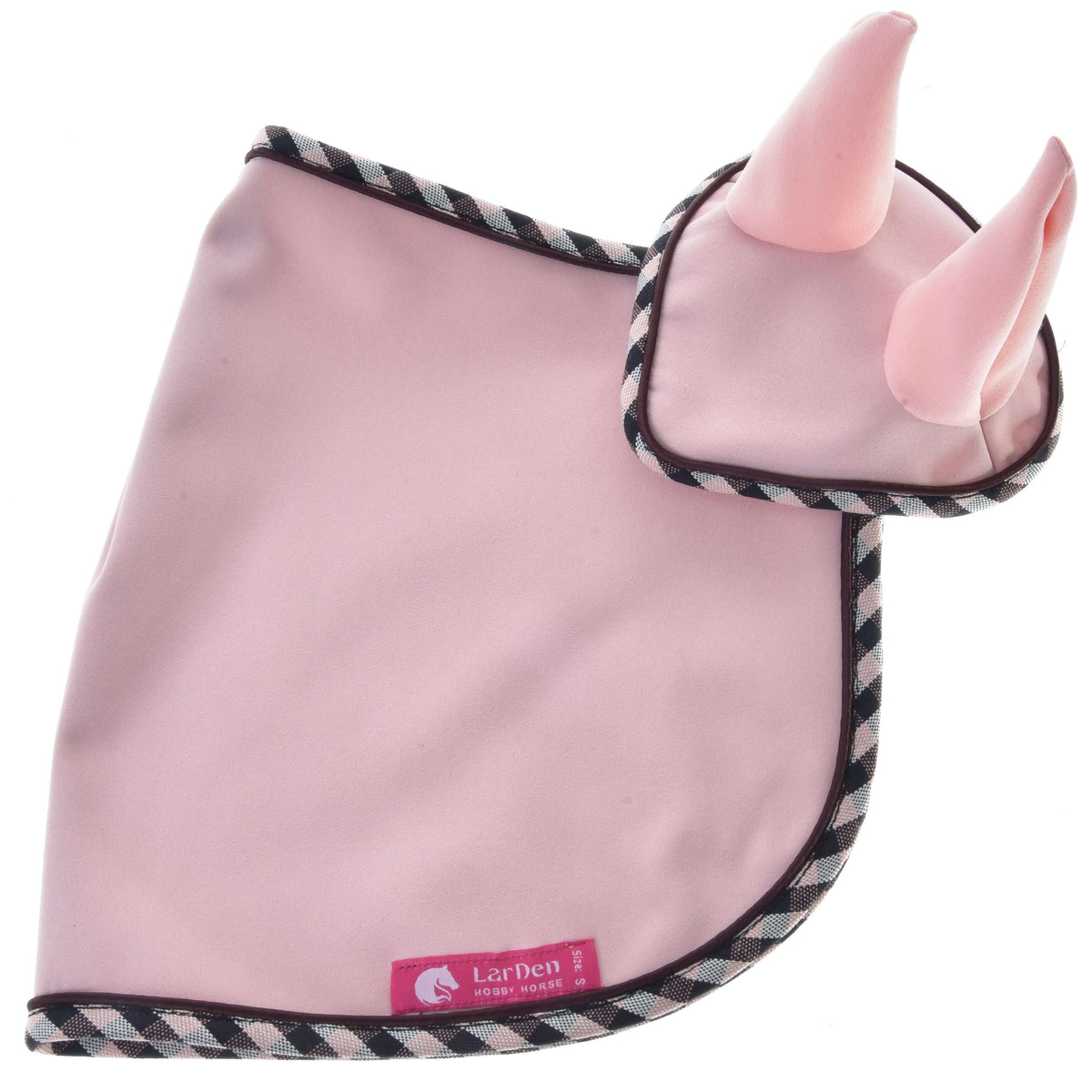 The Set Abby by Hobby Horse LarDen is a light pink dog cape with checkered trim and a hood with two soft, pointy ears. A pink label with white text is sewn near the bottom edge, adding a cute finishing touch.