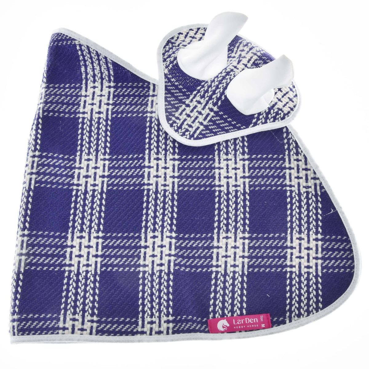 The Set Blue Cube by Hobby Horse LarDen features blue and white plaid napkins—one with napkin rings, one flat with a pink LarDen label—ideal for adding charm to your table or pairing with blanket sets for picnics.