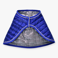The Hobby Horse LarDen Blanket DeLuxe Blue double-sided features a blue outer layer and a silver diamond-quilted inner lining with white piping, providing extra protection. Shown flat on a white background.