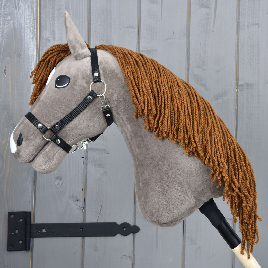 Hobby Horse Chanell med sort grime